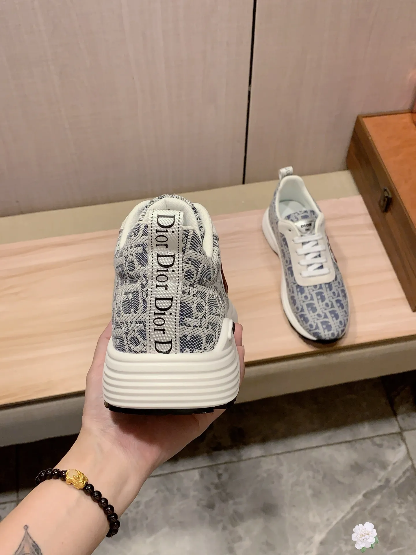 Men's Men's Shoes💰442💰💰🎩🎩[Lightning][Lightning] "Dior DIOR*" The latest and most popular casual shoes, top brand [seduce] luxury ~ purchasing agency, top ~ quality. [Strong] The upper is made of imported breathable cowhide with material ➕ breathable sheepskin feet (•) and fine workmanship. The original stylish and stylish soft rubber wear-resistant and non-slip outsole is light and comfortable on the feet. The real thing looks better when photographed in person. 0121: code: 38-44, 5️⃣ colors selected